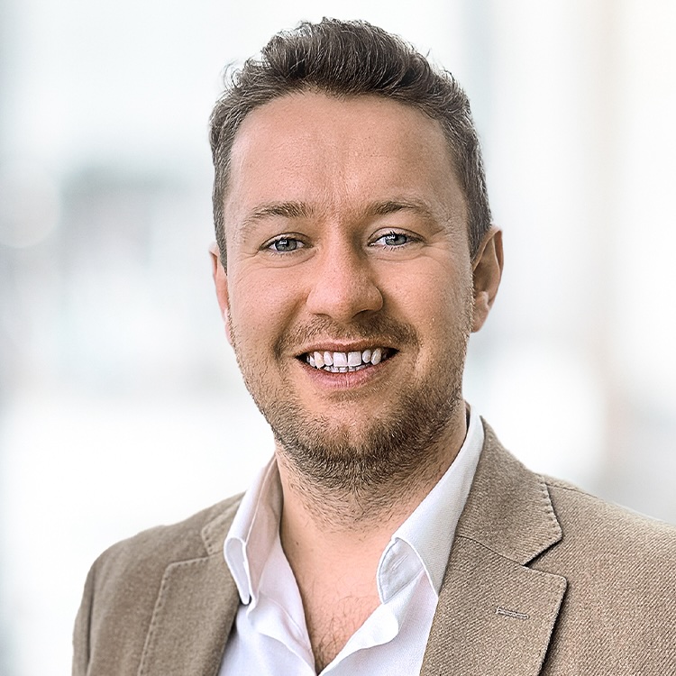 Clemens Strauss, Vice President Customer Experience & Marketing, Eurowings